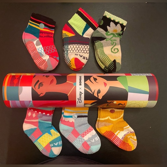 BOMBAS Toddler Disney Princess 6-Pack Gift Box Gripper Sock Set Size 5-8.5 - Picture 3 of 10